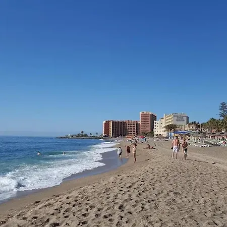 En Primera Linea De Playa Con 4 Piscinas *